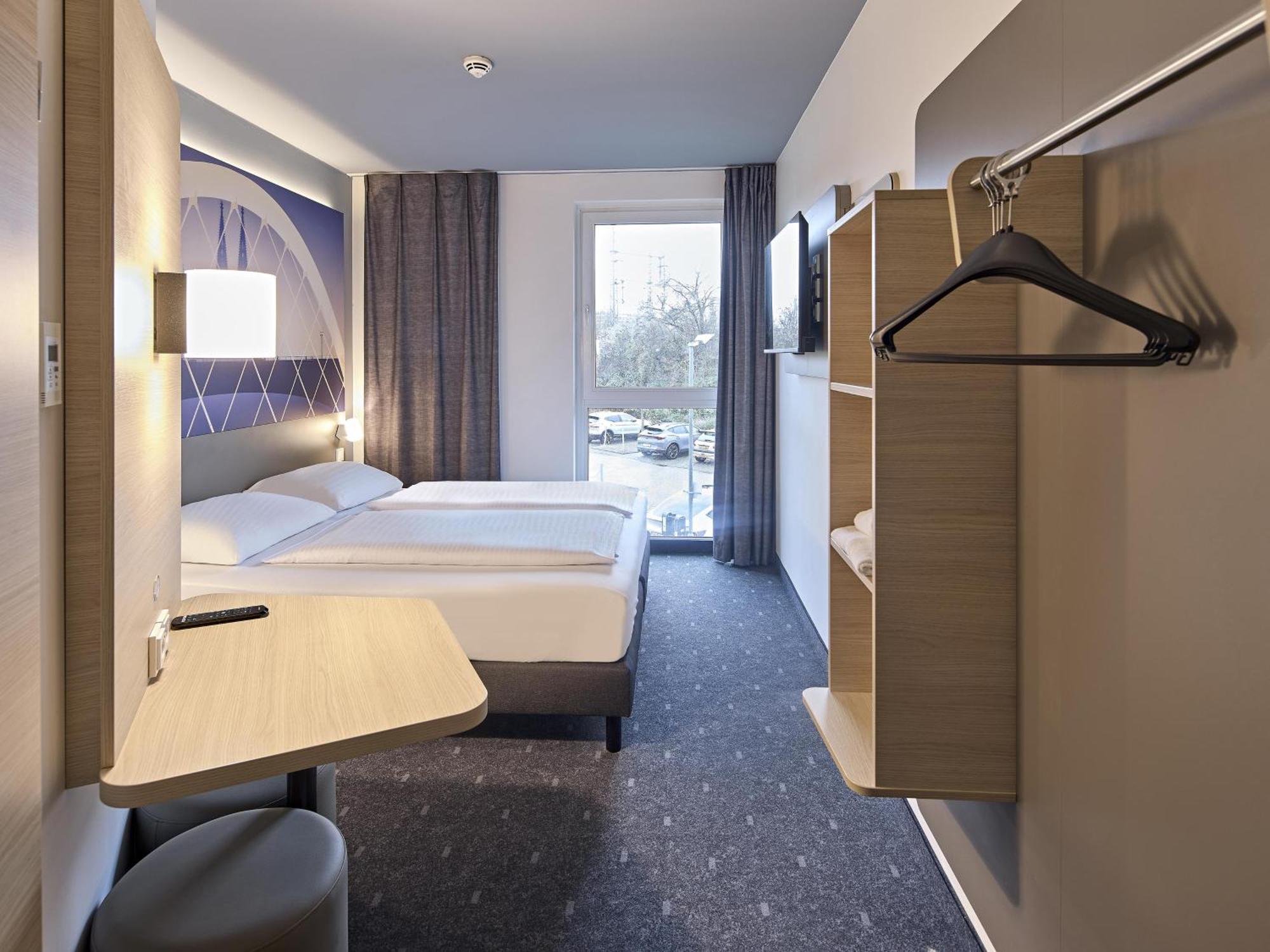 B&B Hotel Koeln-Messe Exterior photo
